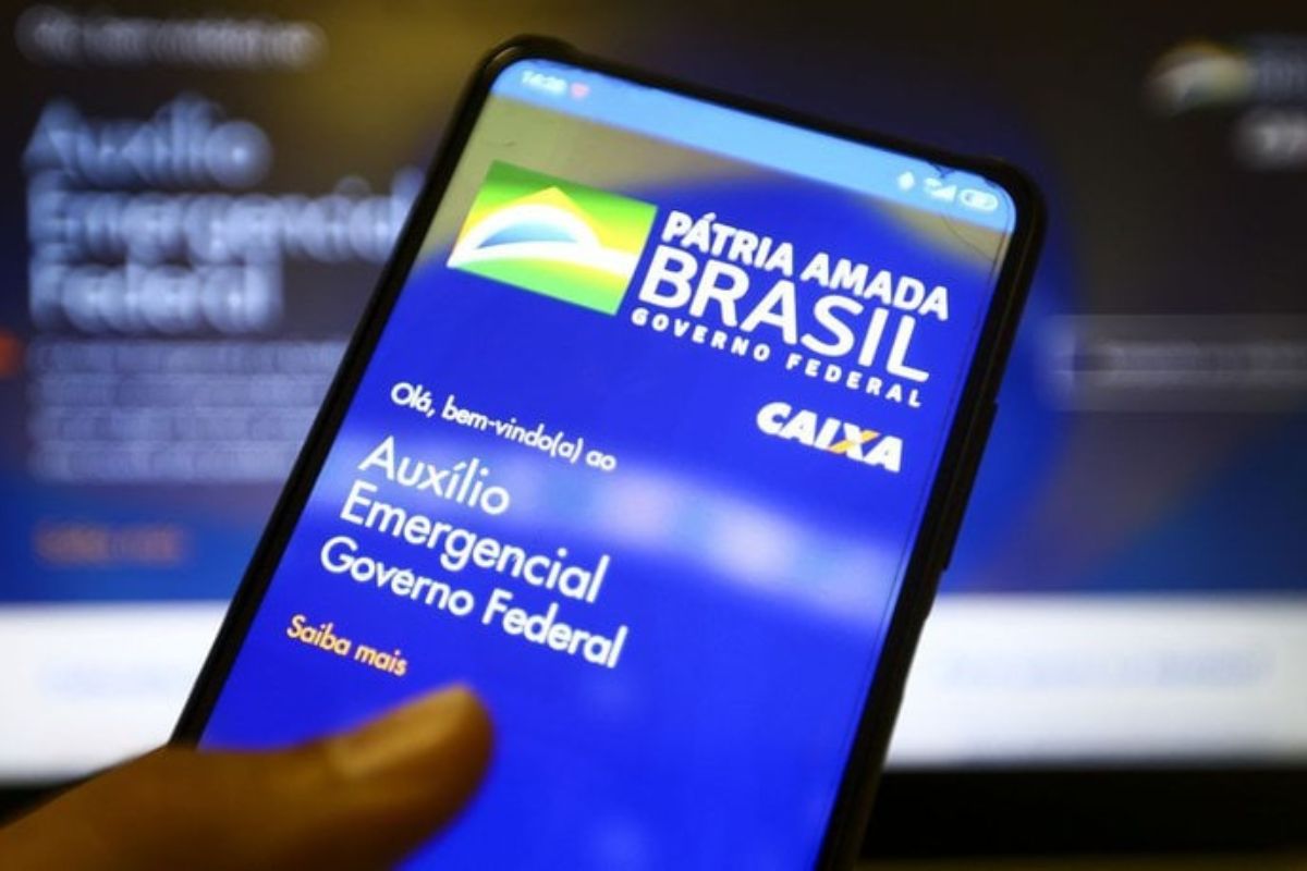 Guia Completo sobre Auxílio Emergencial: Quem Tem Direito e Como Solicitar?
